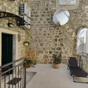 Marin Appartamento Traù