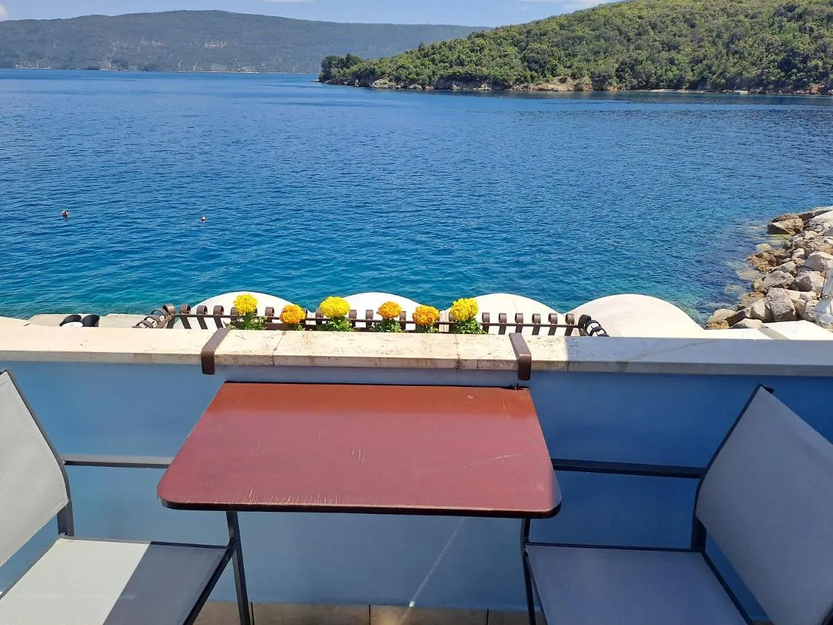 Sobe Mamalu Bed & Breakfast Valun 3*,