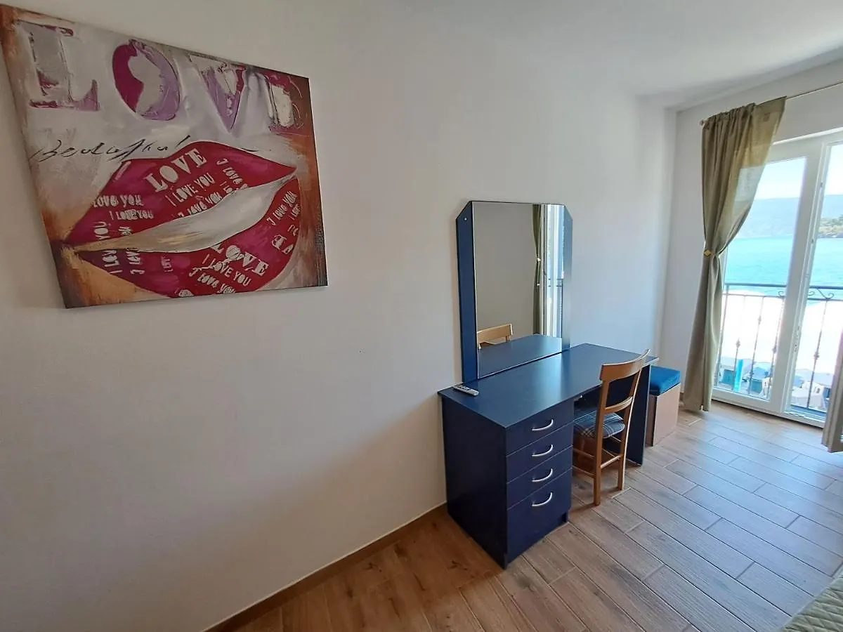 Bed and Breakfast Sobe MaMaLu Valun 3*,  Kroatien